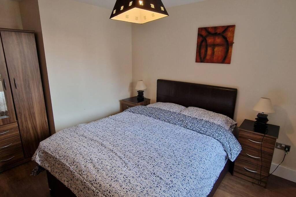 2 Bedroom Apartment Central Birmingham City Centre Exteriör bild