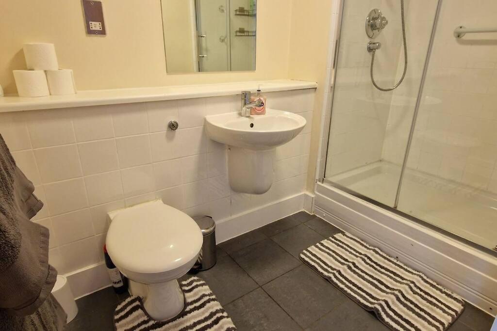 2 Bedroom Apartment Central Birmingham City Centre Exteriör bild