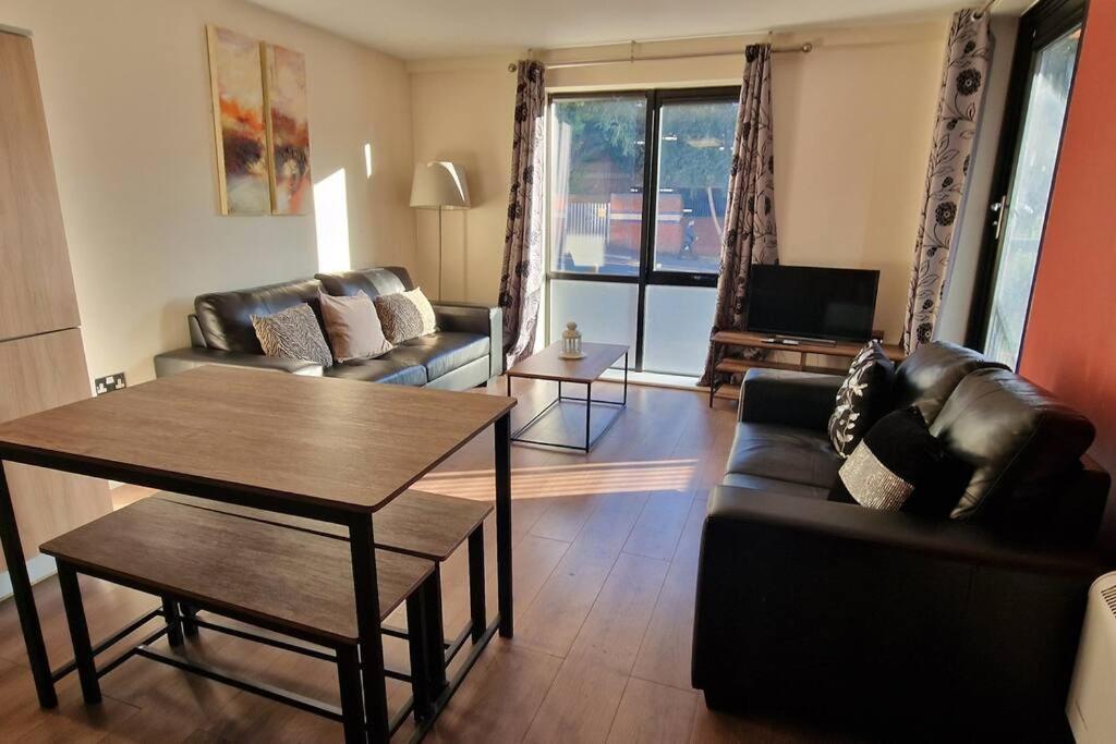 2 Bedroom Apartment Central Birmingham City Centre Exteriör bild